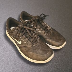 Nike Women's 7 Orive Nm Running Shoes (000007)